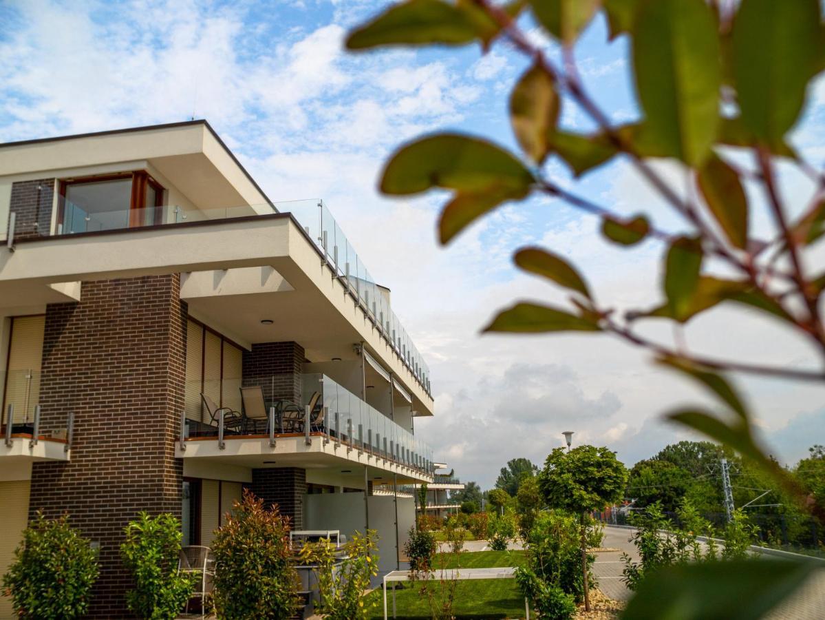 Panorama Superior Apartments - Pool, Garden, Parking Balatonalmádi Eksteriør bilde