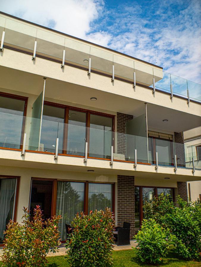Panorama Superior Apartments - Pool, Garden, Parking Balatonalmádi Eksteriør bilde