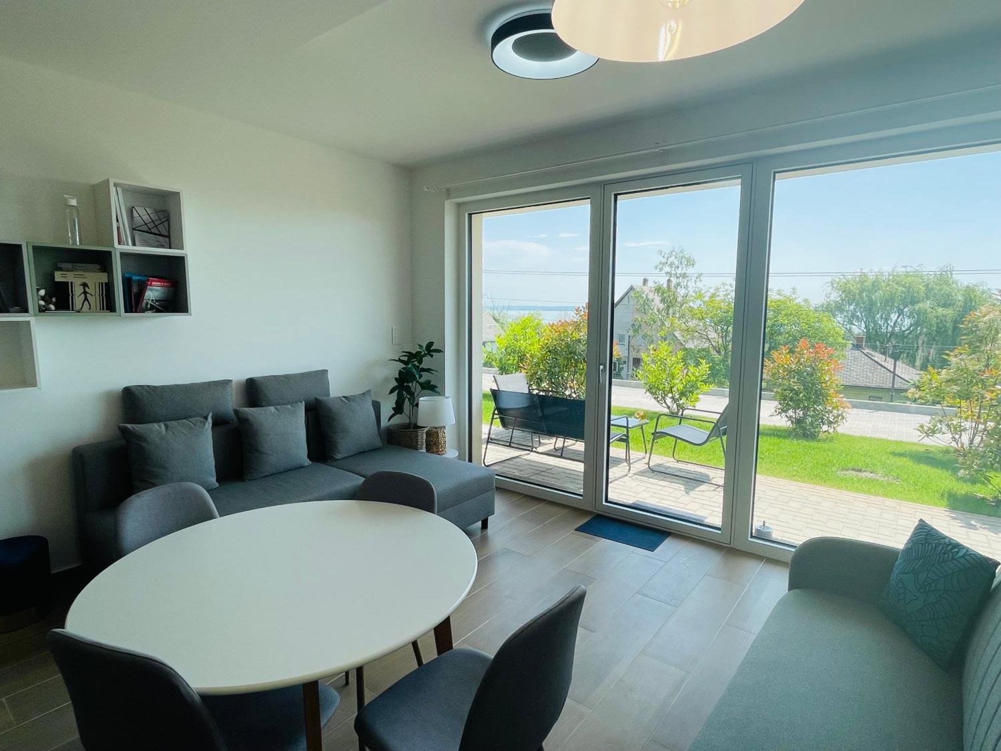 Panorama Superior Apartments - Pool, Garden, Parking Balatonalmádi Eksteriør bilde