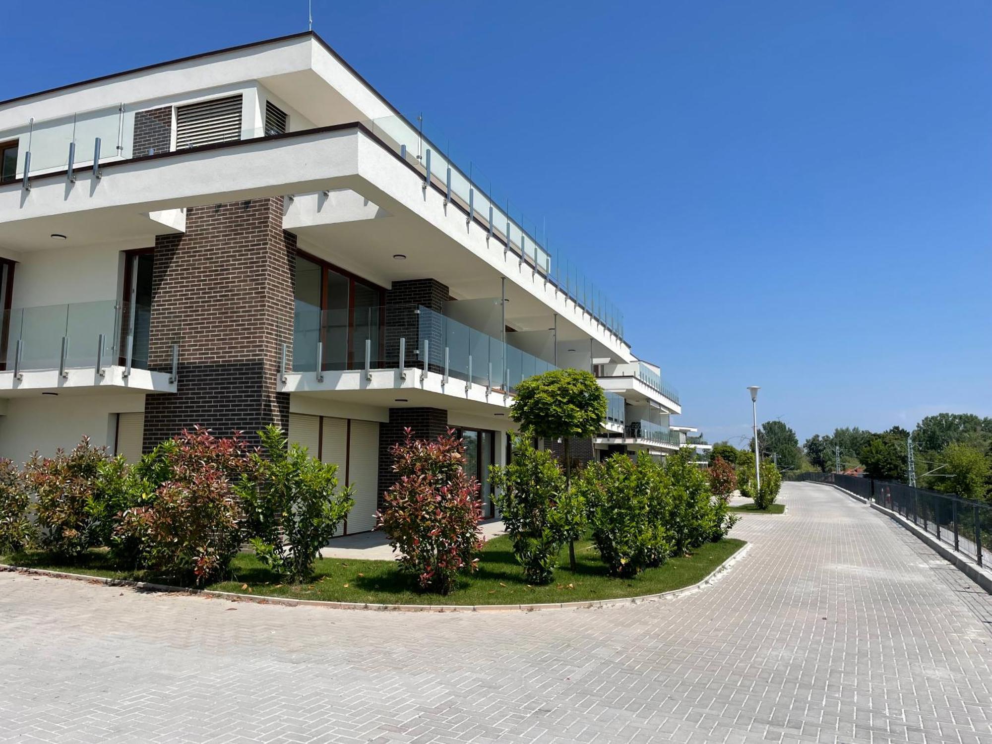 Panorama Superior Apartments - Pool, Garden, Parking Balatonalmádi Eksteriør bilde