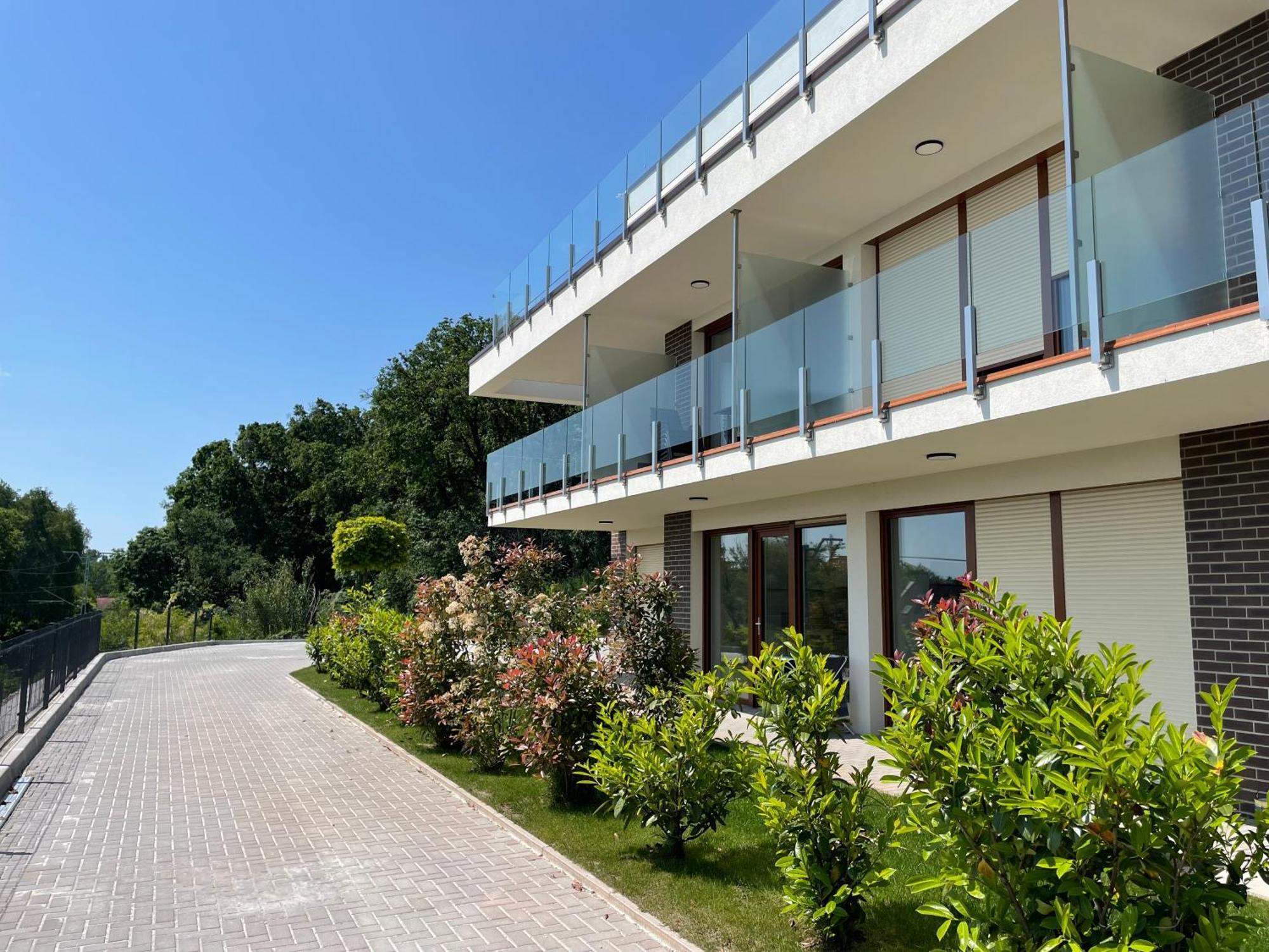 Panorama Superior Apartments - Pool, Garden, Parking Balatonalmádi Eksteriør bilde